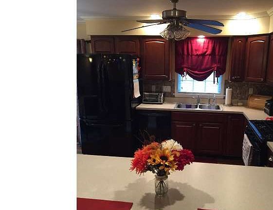 5th image of 2656 Alresford St