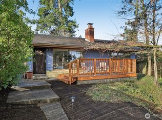 10219 15th Avenue NE, Seattle, WA 98125