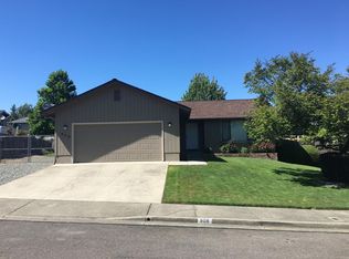 908 NW Carol Dr, Grants Pass, OR