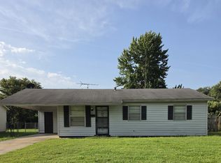 825 Mayfair Ln, Blytheville, AR 72315