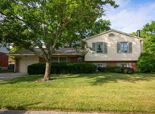 3015 Village Dr, Edgewood, KY 41017