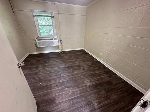4th image of 1117 Gurley St APT 15