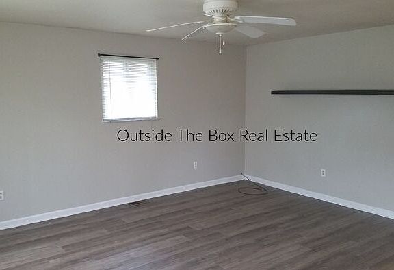 3rd image of 2822 Sutton Ave
