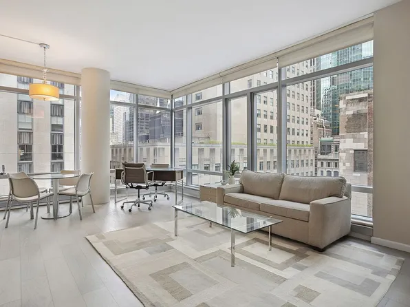 18 W 48th St APT 12B, New York, NY 10036