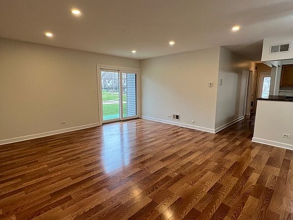 2nd image of 7401 Blackburn Ave APT 104