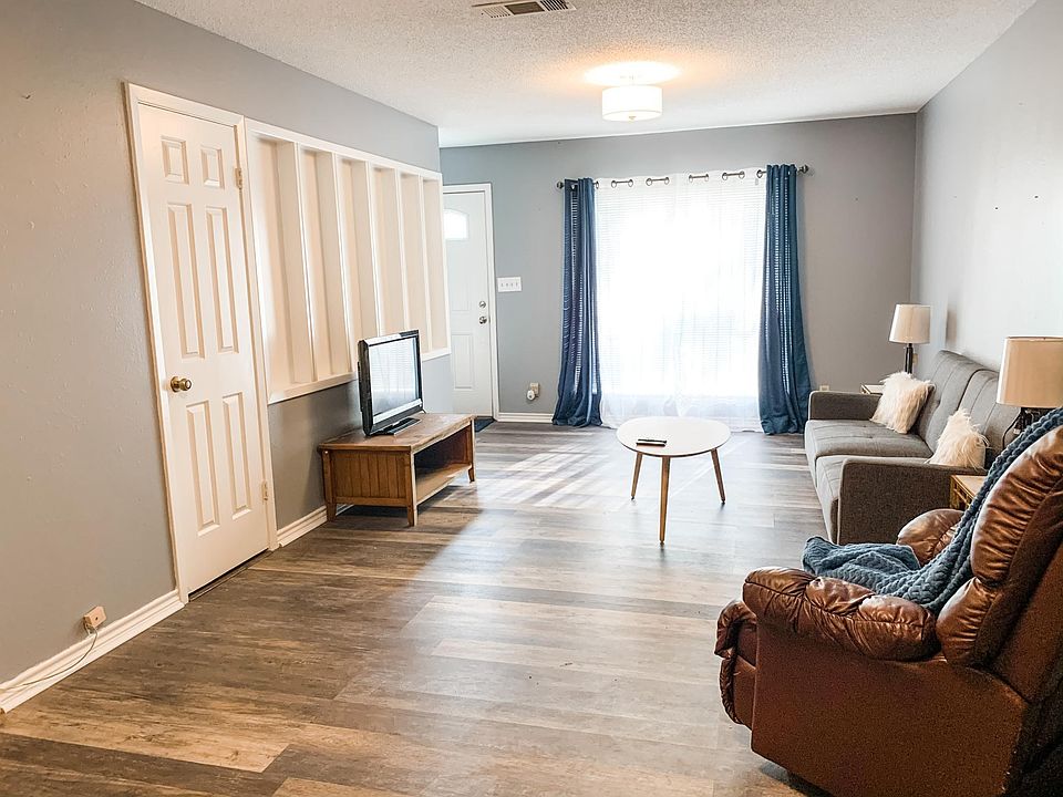 1st image of 101 Maplewood Dr APT 19