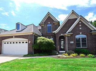 353 Founders Cir, Avon Lake, OH 44012