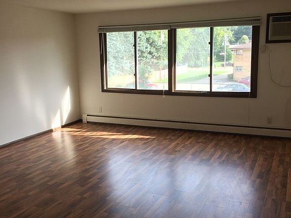 4th image of 4806 Dale St APT 5