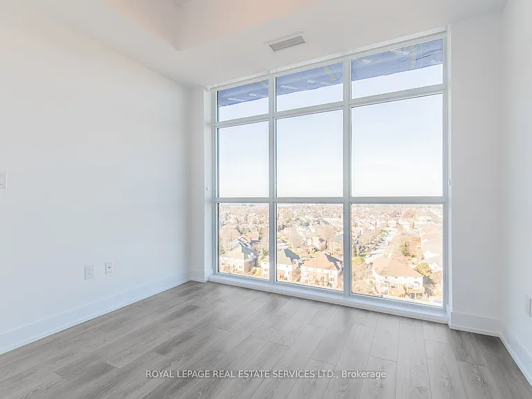 460 Dundas St E #1202 — Photo 19