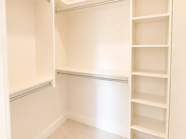 252 E Oklahoma Pl — Photo 12