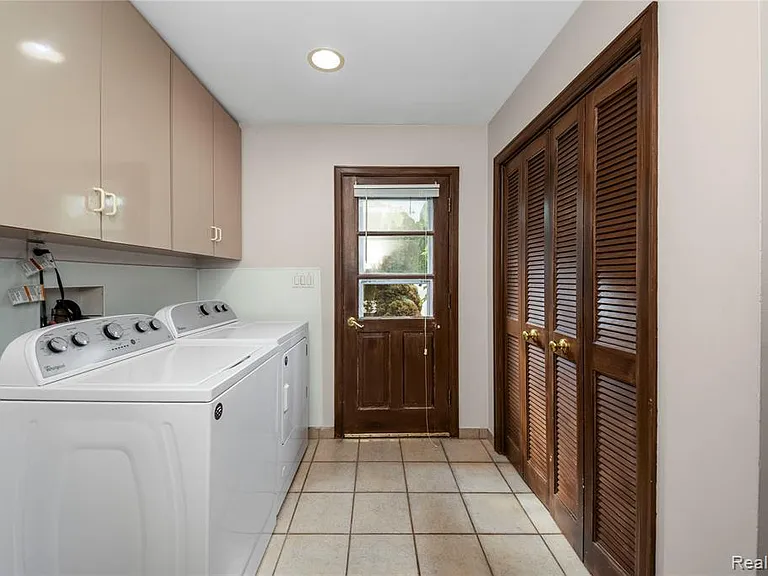 42195 Kouza Ct — Photo 17