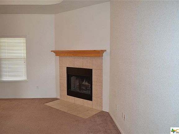 4th image of 1318 Dixon Cir