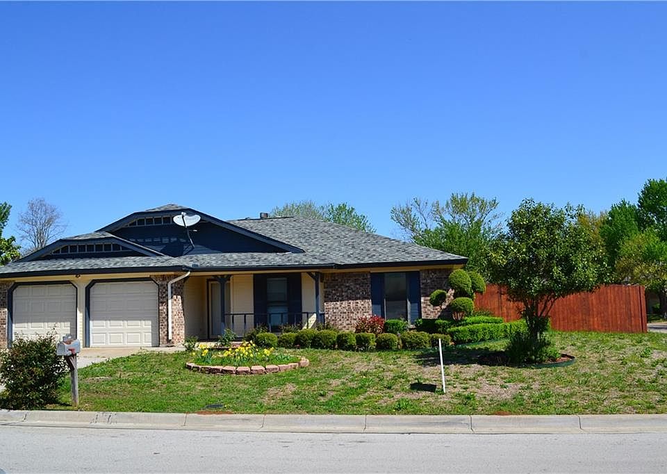 1st image of 117 Iberis Ct