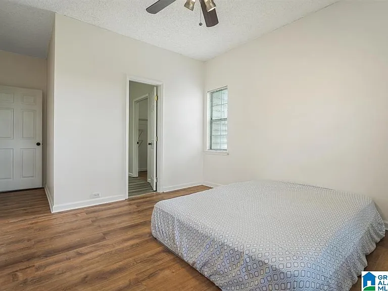 1947 Waterford Pl #1947 — Photo 30
