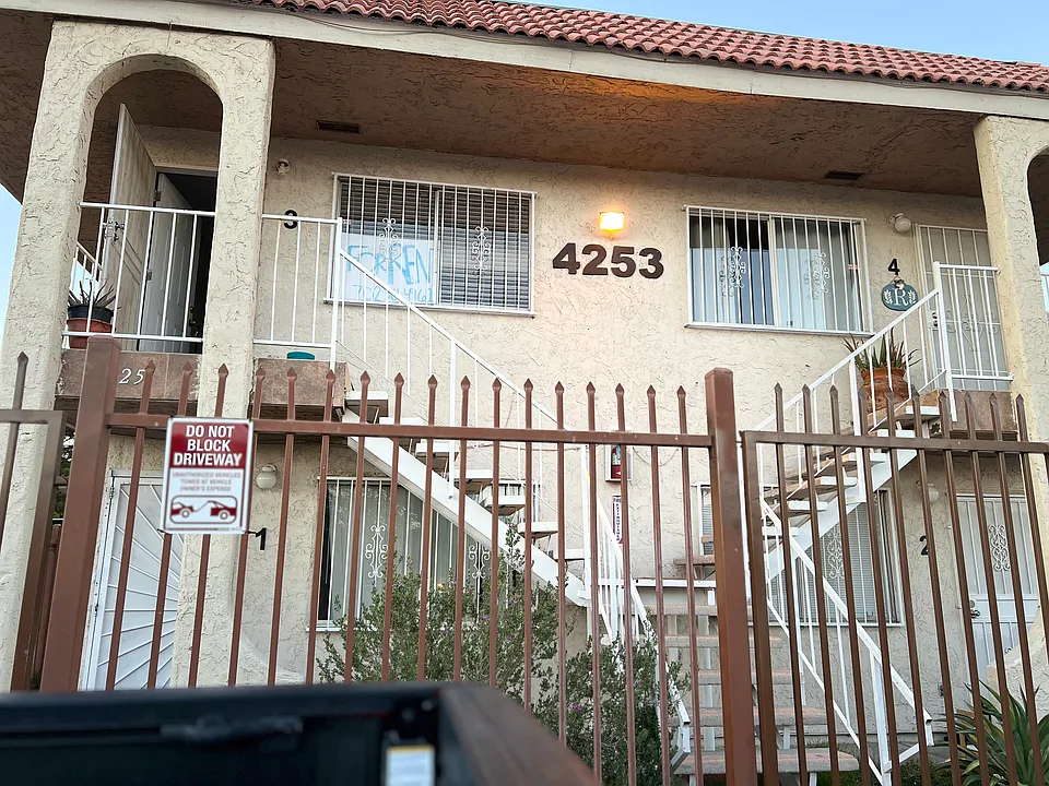 4353 Stewart Ave #3