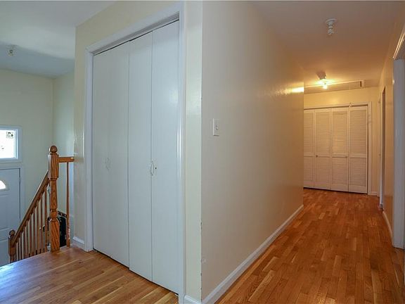 3rd image of 157 Horton Dr
