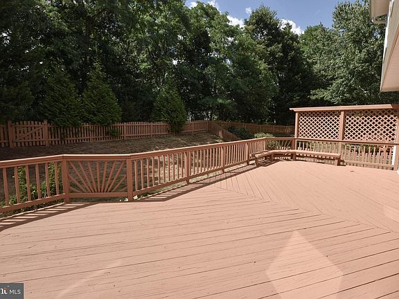 3rd image of 20921 Rubles Mill Ct