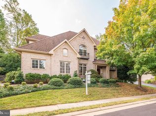1472 Carrington Ridge Ln, Vienna, VA 22182