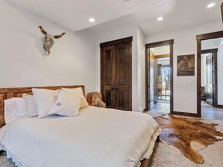 688 N Explorer Peak Dr — Photo 10