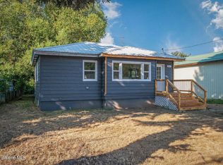 207 Burke Ave, Pinehurst, ID 83850