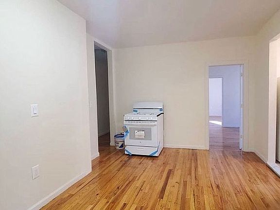 2nd image of 3679 Harper Ave