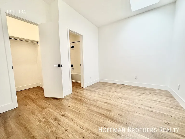 2165 W Washington Blvd #5 — Photo 6