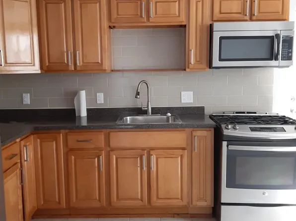 116 E Pastorius St, Philadelphia, PA 19144