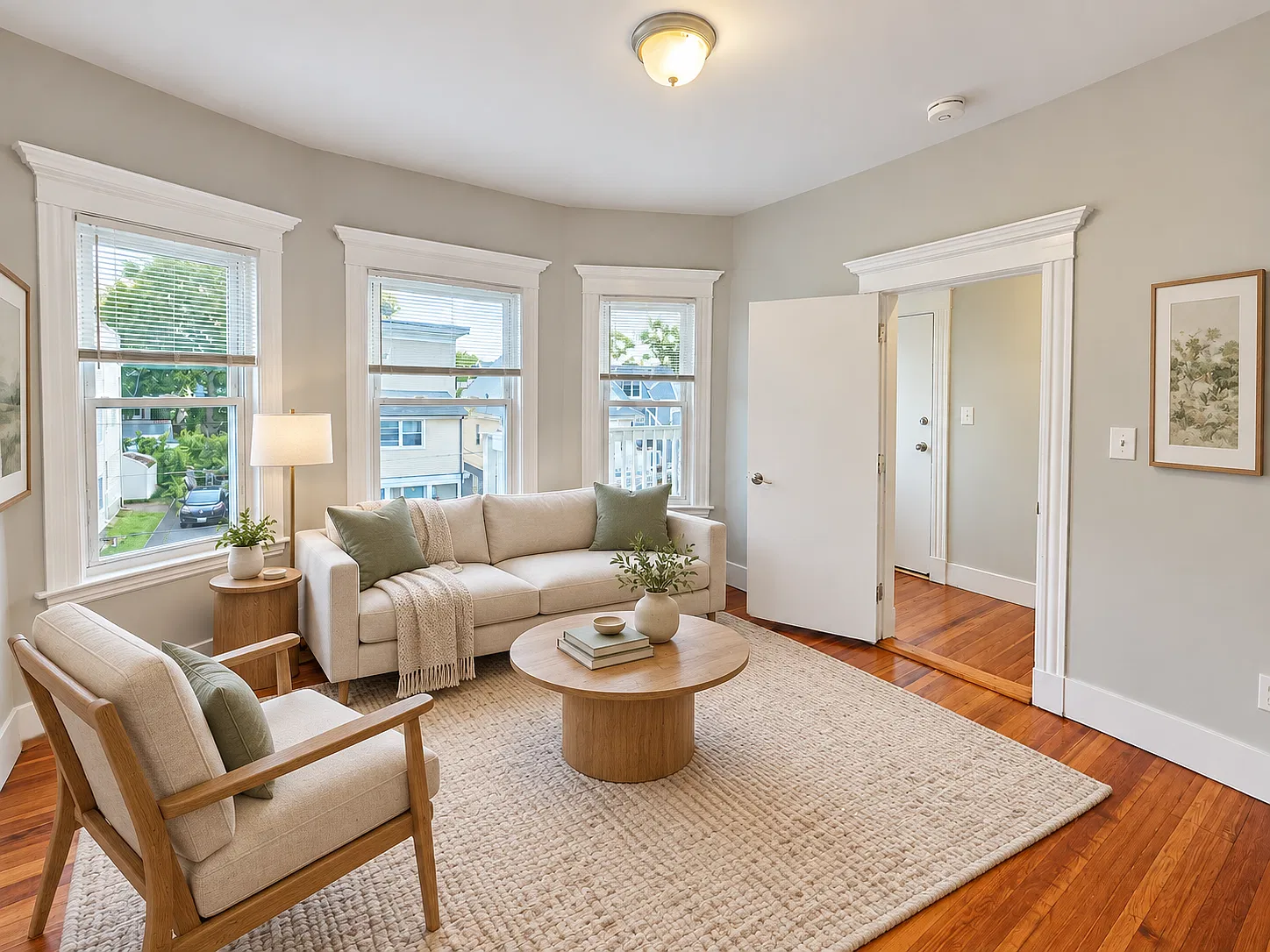 3 bed, 1100 sqft, $2,800 — Photo 3