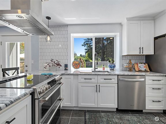 5th image of 23216 115th Street Ct E
