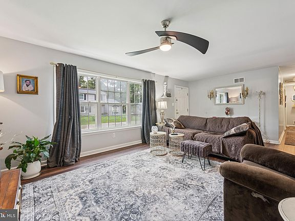 5th image of 24 River St