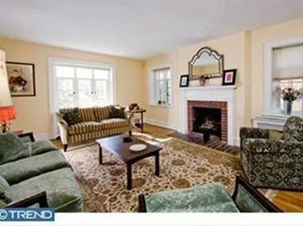 228 Shawnee Rd, Ardmore, PA 19003