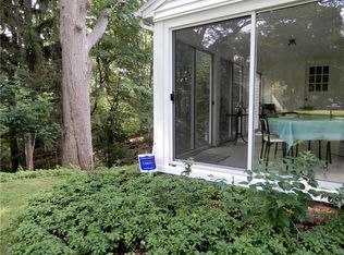 161 Nob Hl, Rochester, NY 14617