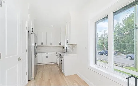 674 Arden Ave — Photo 7