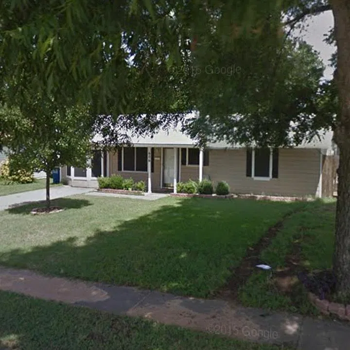 606 N Ector Dr