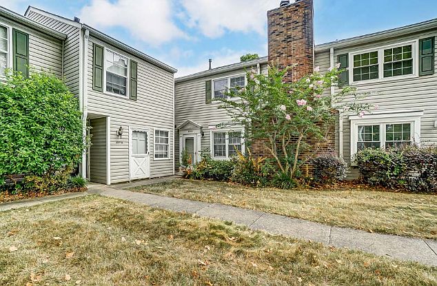 1st image of 8518 Castle Pine Ct
