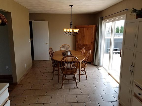 5th image of 14134 Hanna Way