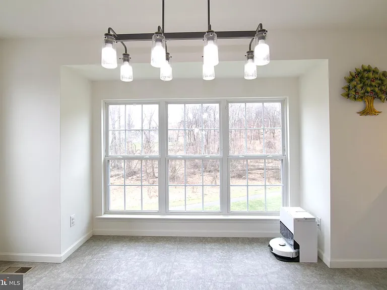 633 Keswick Ct — Photo 28