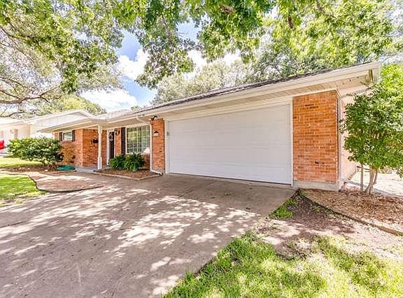 3rd image of 6109 Wales Ct