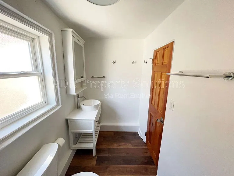 300 San Pasquale Ave NW #D — Photo 9