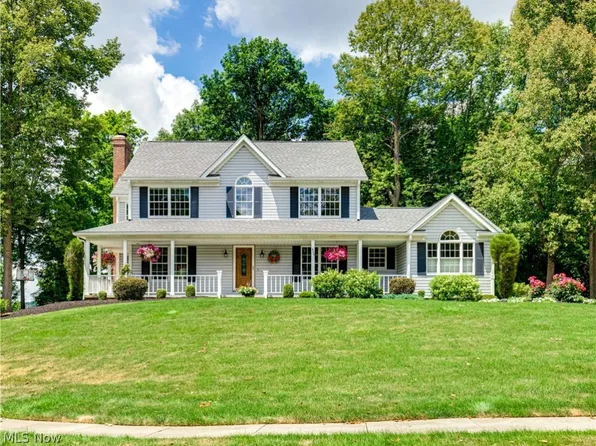 435 Sandown Ln, Munroe Falls, OH 44262