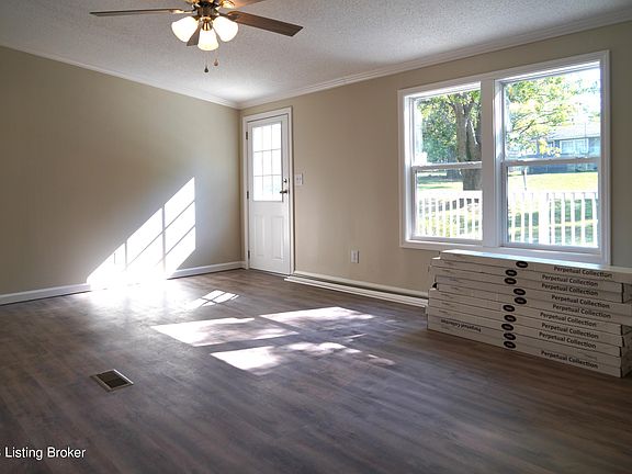 5th image of 33 Roberts St
