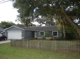 914 E Windhorst Rd, Seffner, FL 33584