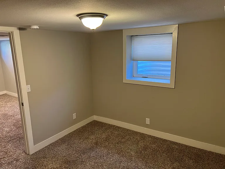 3241 N Fillmore St — Photo 12