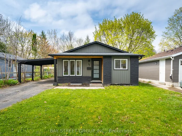 41 Helene Cres, Waterloo, ON N2L 5E6
