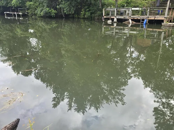 1093 Denwood Ln, Summerton, SC 29148