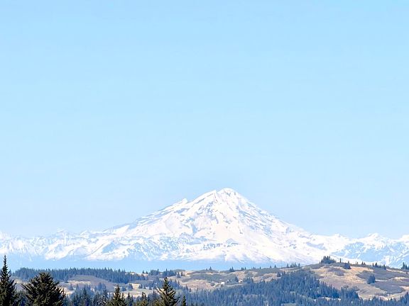 3rd image of 64284 Bridger Rd