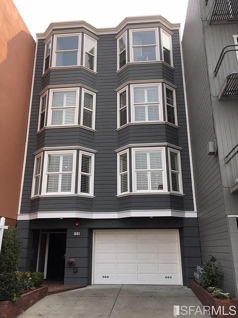 1st image of 128 Wood St #1