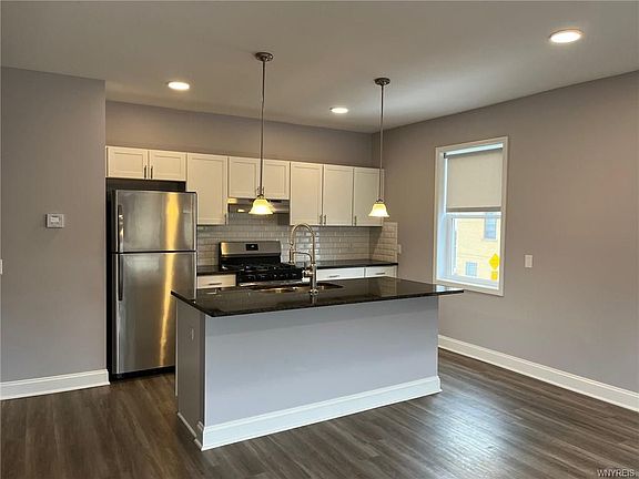 3rd image of 1986 S Park Ave #1