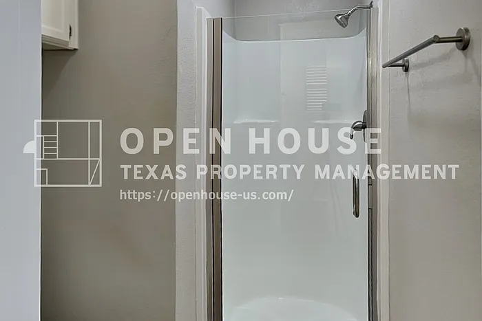 403 Walden Trl — Photo 12