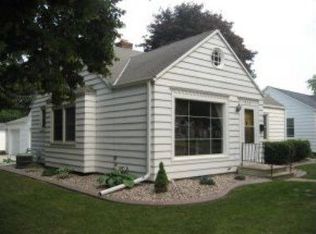 916 N Buchanan St, Green Bay, WI 54303